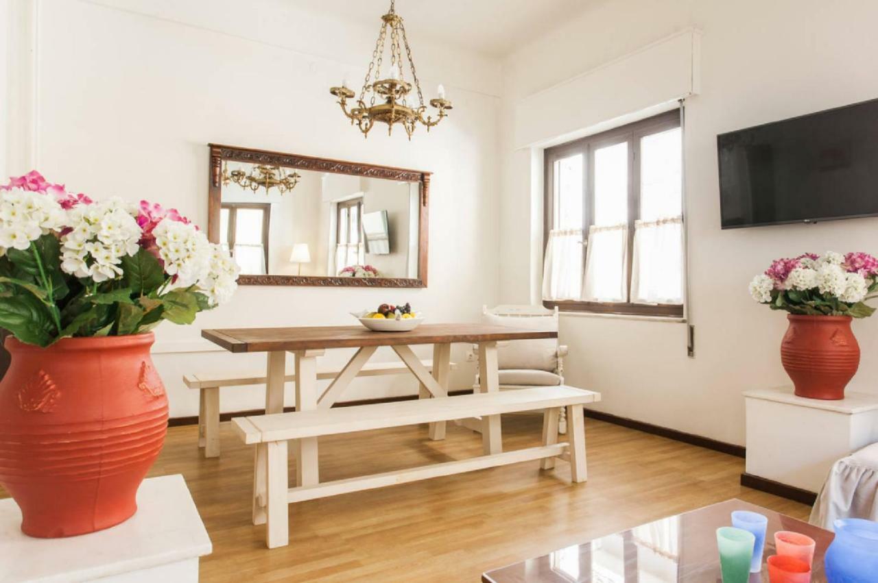 Vintage Charm By The Acropolis! Apartment Athena Bagian luar foto